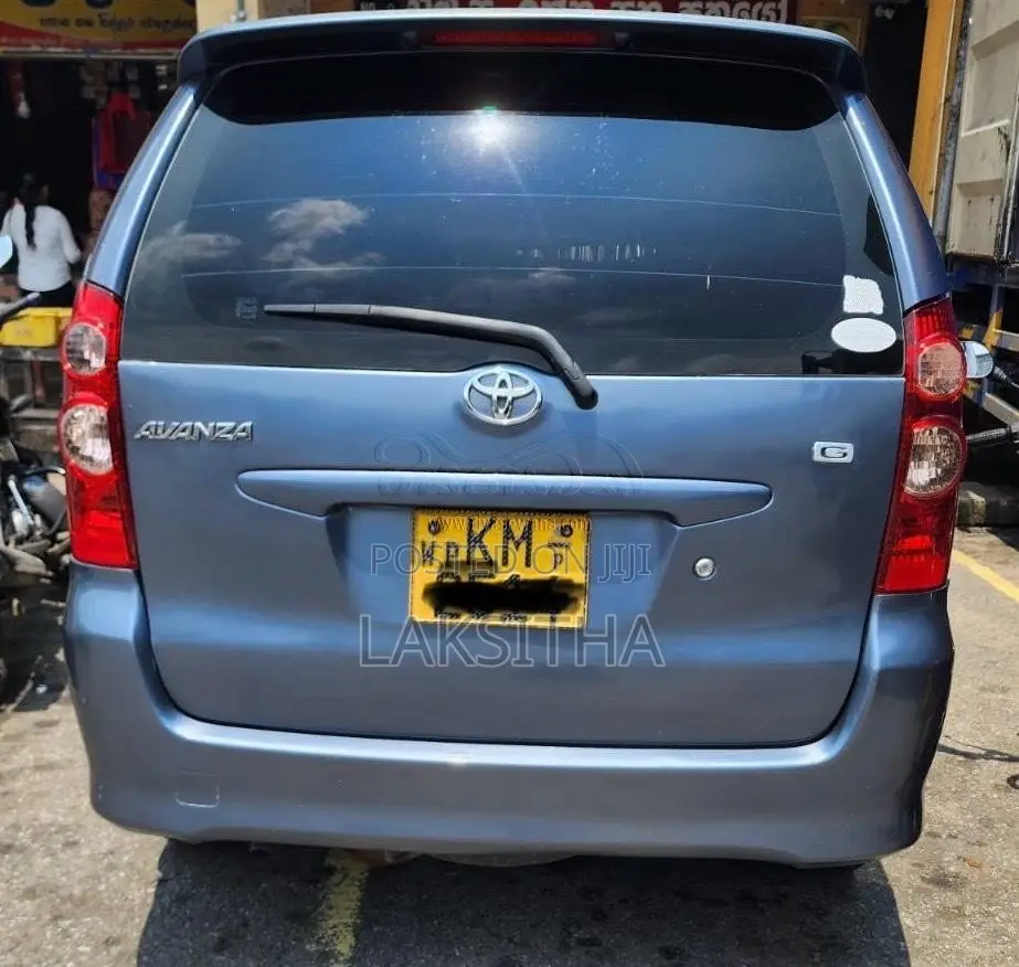Toyota Avanza 2010 Car (Used)