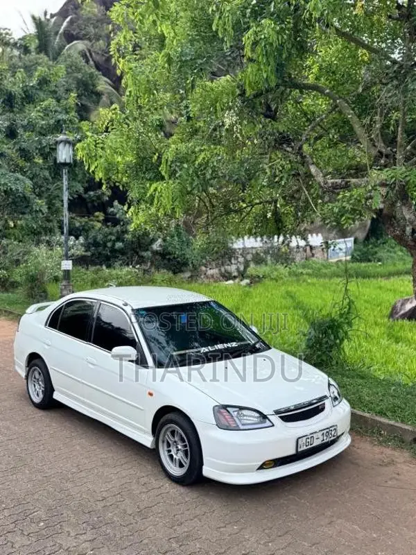 Honda Civic 2000 Car (Used)