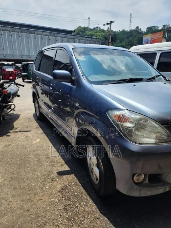Toyota Avanza 2010 Car (Used)