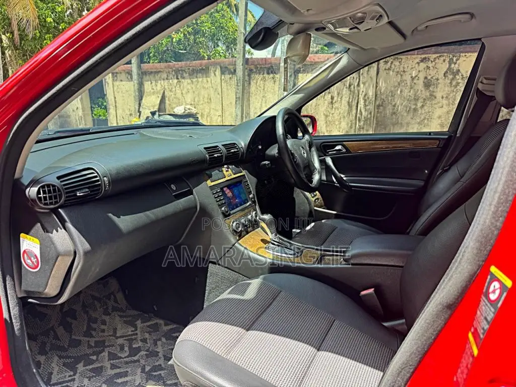 Mercedes-Benz C180 2010 Car (Used)