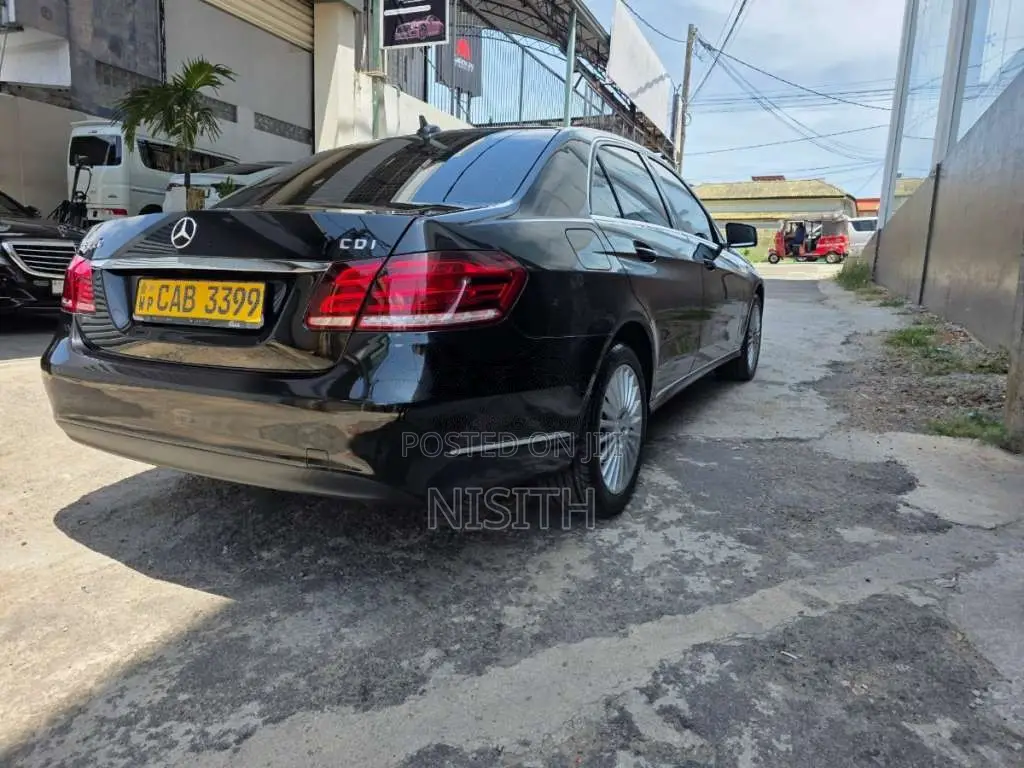 Mercedes-Benz E220 CDI 2013 Car (Used)