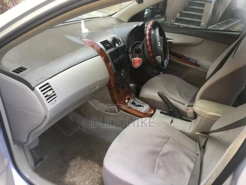 Toyota Axio 2011 Car (Used)