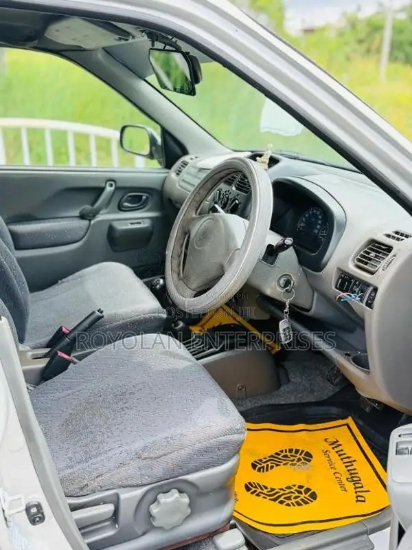 Suzuki Ignis 2000 Car (Used)