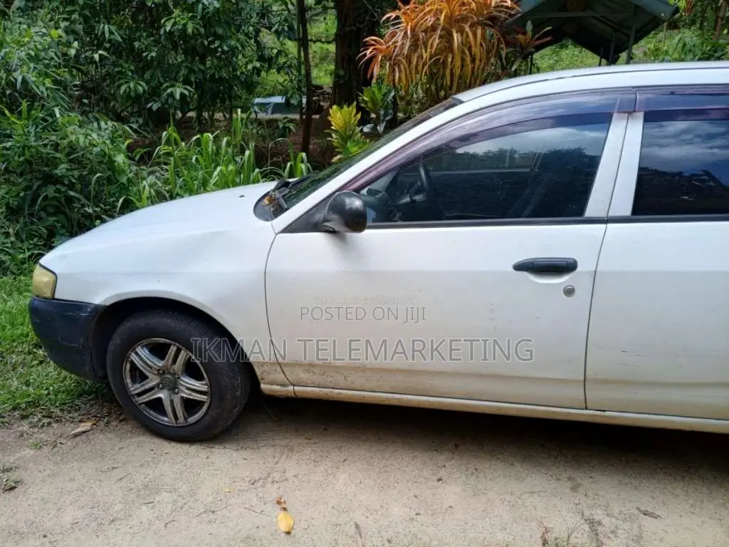 Nissan Y11 2001 Car (Used)