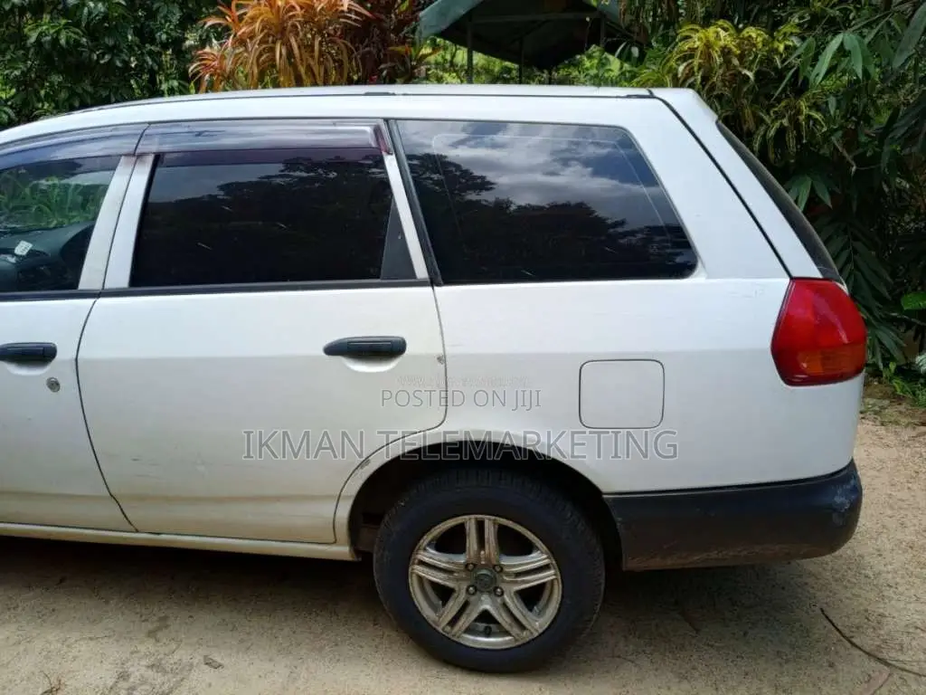 Nissan Y11 2001 Car (Used)