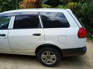Nissan Y11 2001 Car (Used)
