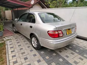 Nissan N16 Sunny 2001 Car (Used)