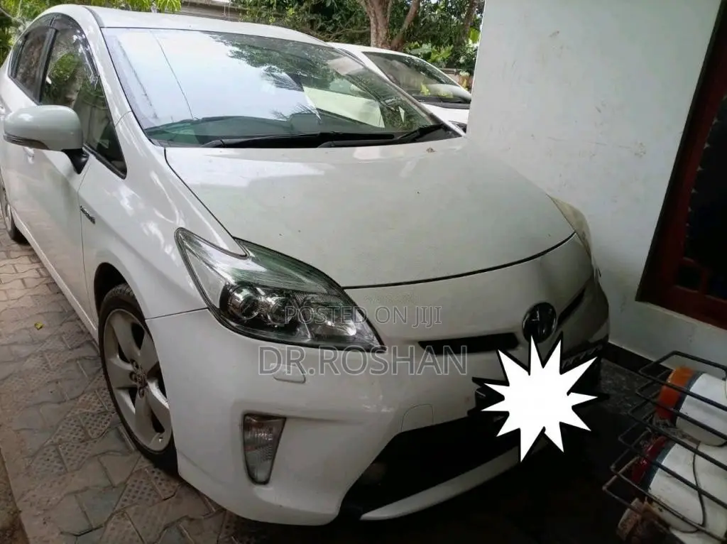 Toyota Prius 2012 Car (Used)