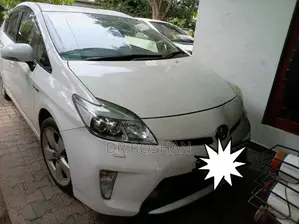 Toyota Prius 2012 Car (Used)