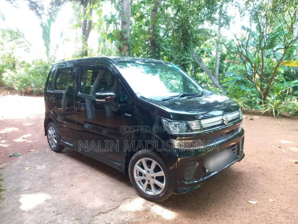 Suzuki Wagon R FZ 2017 Car (Used)