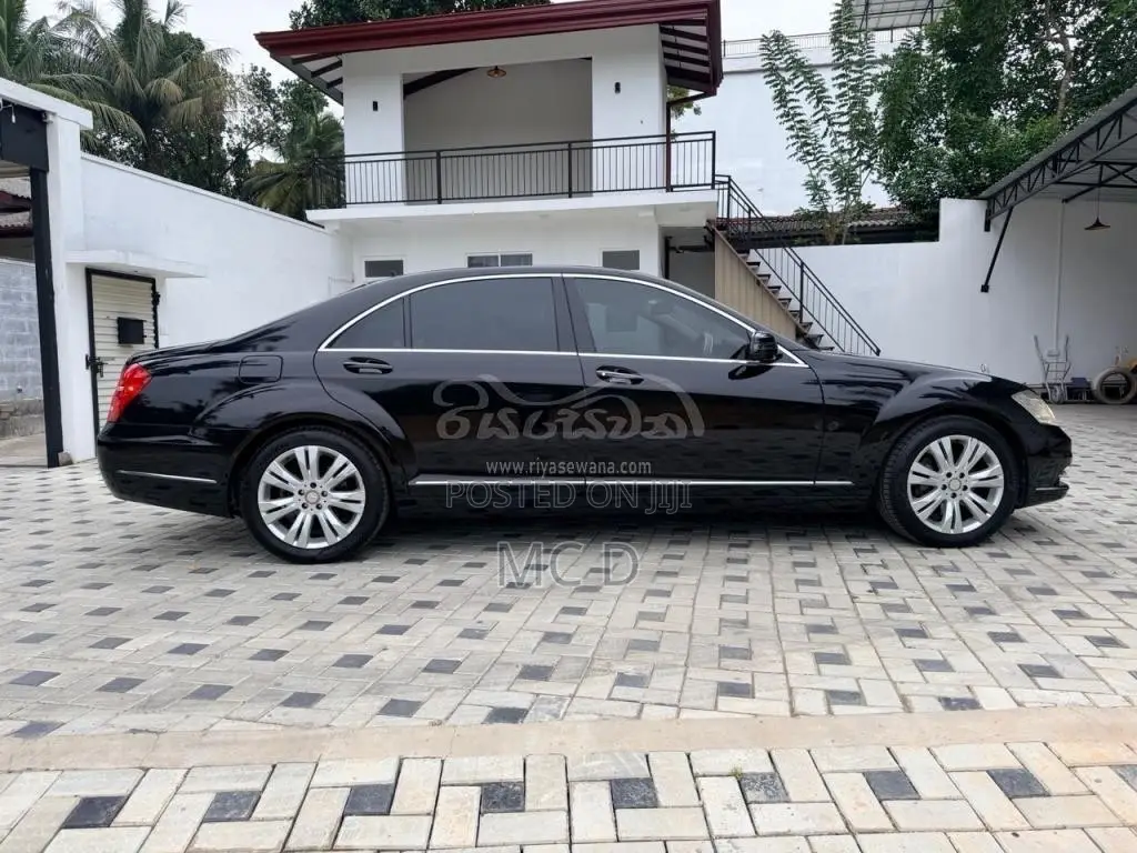 Mercedes-Benz S300 2010 Car (Used)