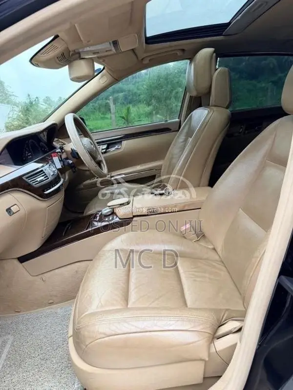 Mercedes-Benz S300 2010 Car (Used)