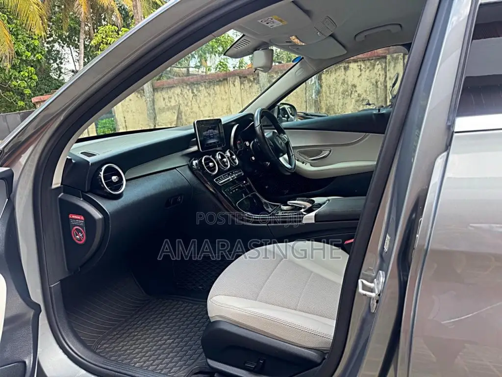 Mercedes-Benz C180 W205 Exclusive 2014 Car (Used)