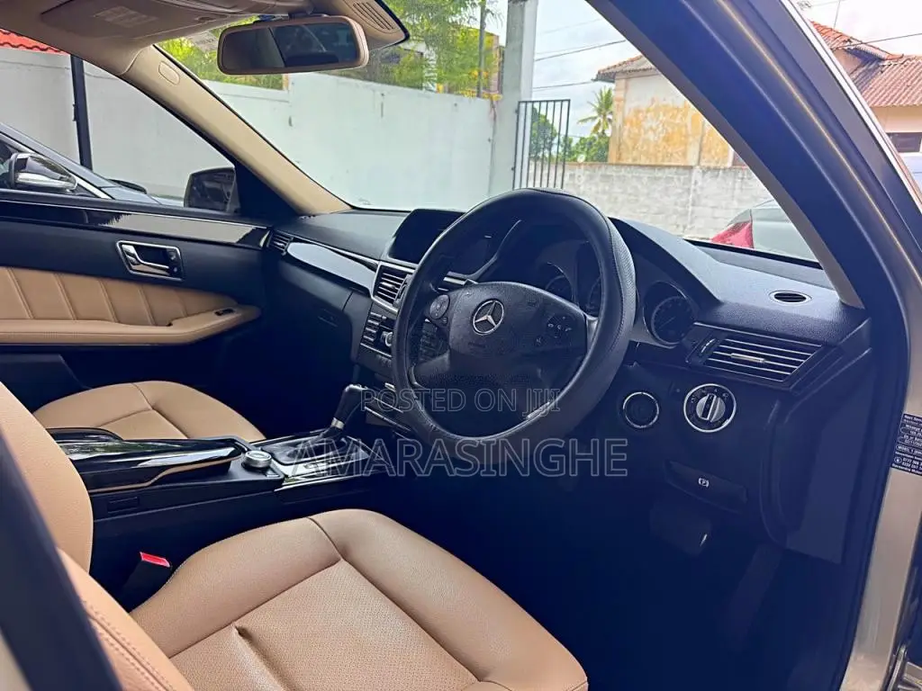 Mercedes-Benz E200 W212 2010 Car (Used)