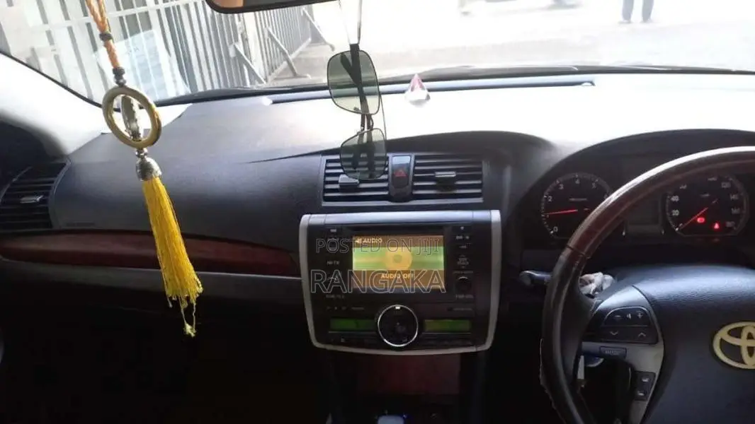 Toyota Premio 2010 Car (Used)