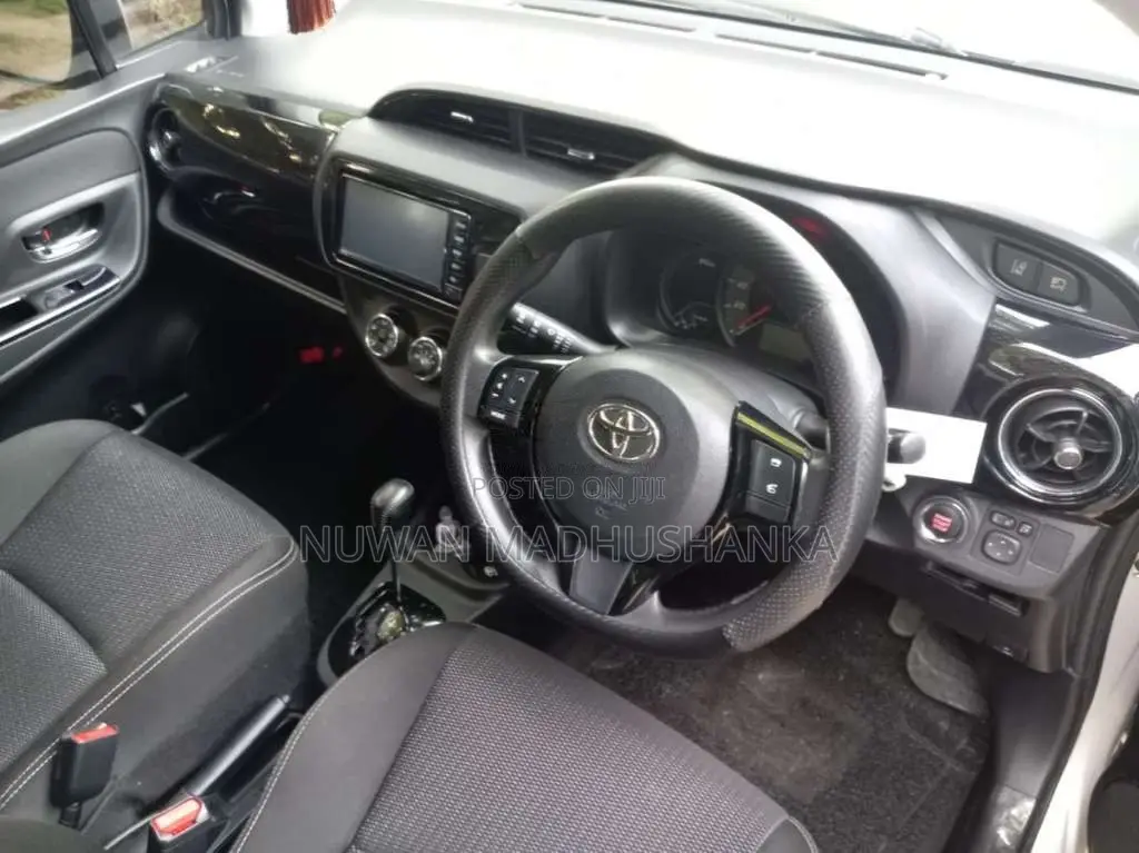 Toyota Vitz 2019 Car (Used)