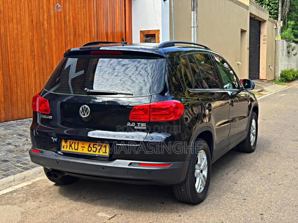Volkswagen Tiguan 2012 Car (Used)