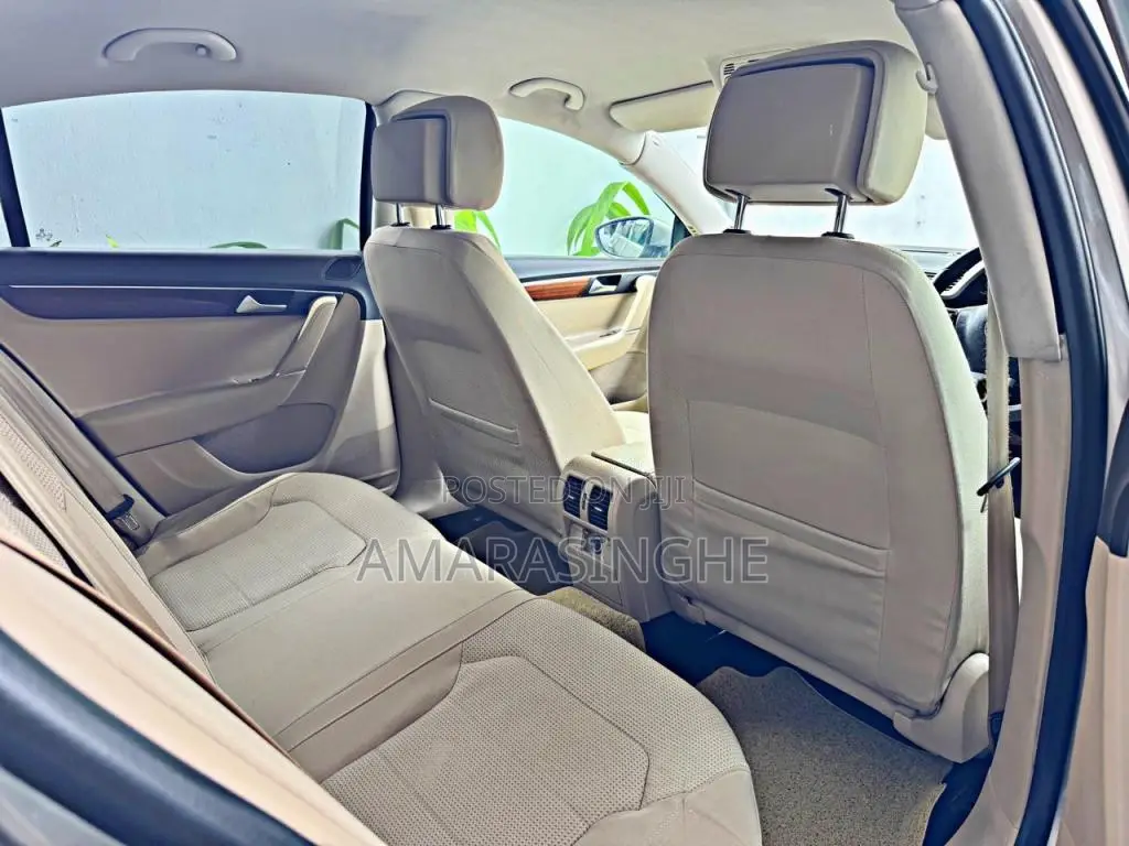 Volkswagen Passat 2.0TDI 2012 Car (Used)