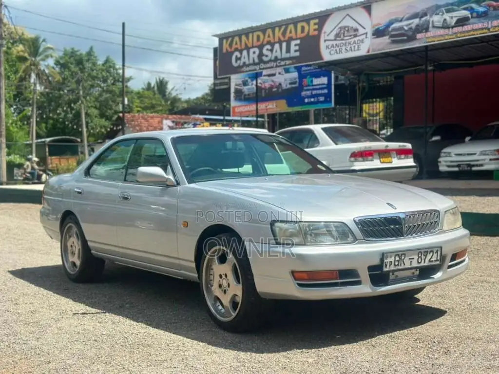 Nissan Laurel 1999 Car (Used)