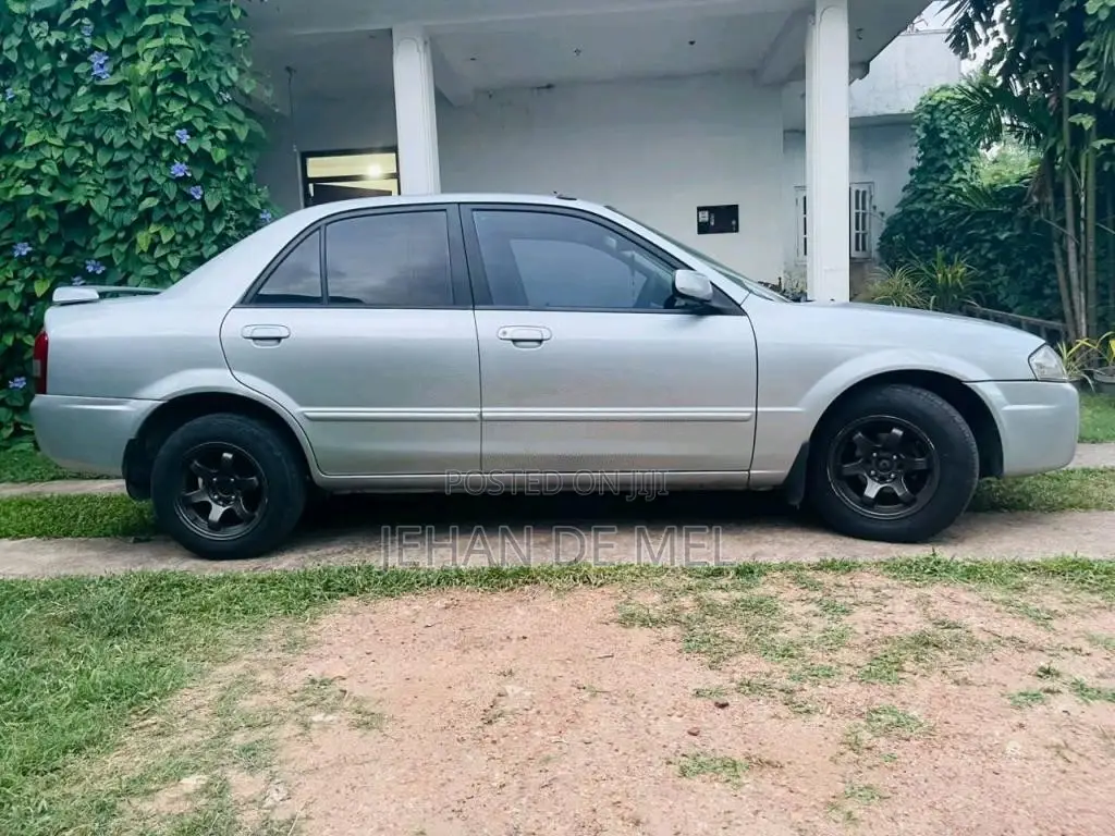 Mazda Familia 323 2002 Car (Used)
