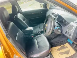 Suzuki Swift 2006 Car (Used)