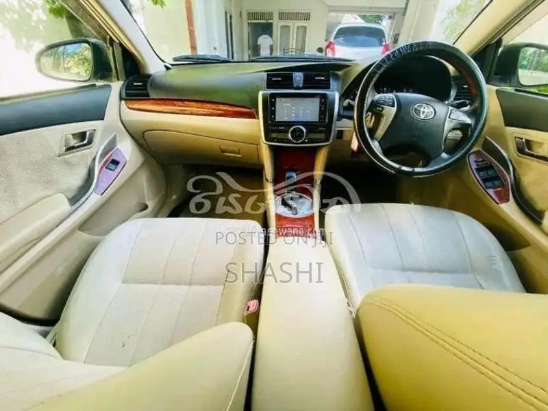 Toyota PREMIO G SUPERIOR 2014 Car (Used)