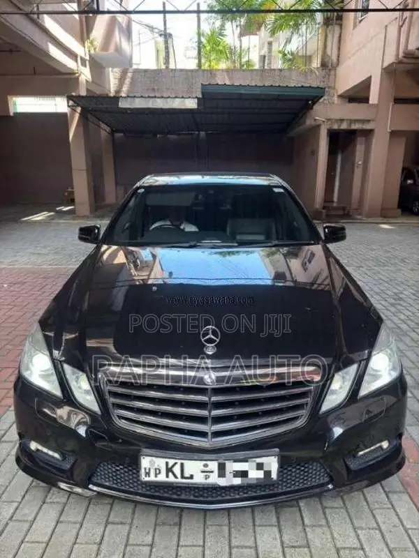 Mercedes-Benz E250 2010 Car (Used)