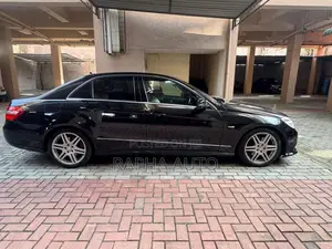 Mercedes-Benz E250 2010 Car (Used)
