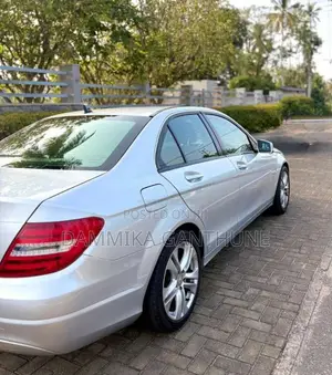 Mercedes-Benz C180 2012 Car (Used)