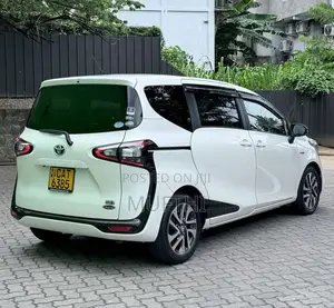 Toyota Sienta 2016 Car (Used)