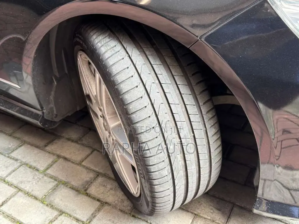 Mercedes-Benz E250 2010 Car (Used)