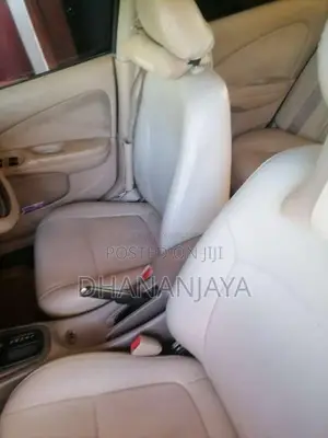 Nissan N17 2011 Car (Used)