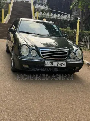 Mercedes-Benz - 2000 Car (Used)