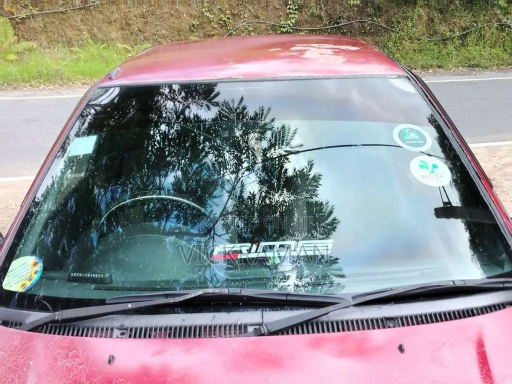 Suzuki Esteem 2000 Car (Used)