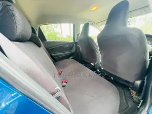 Toyota Vitz 2016 Car (Used)