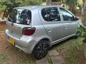 Toyota Vitz 1999 Car (Used)