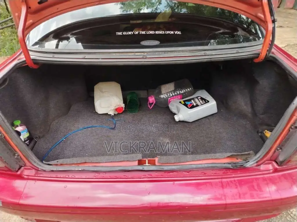 Suzuki Esteem 2000 Car (Used)