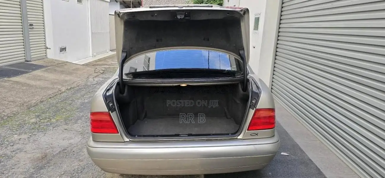 Mercedes-Benz E-Class W210-E230ed 1996 Car (Used)