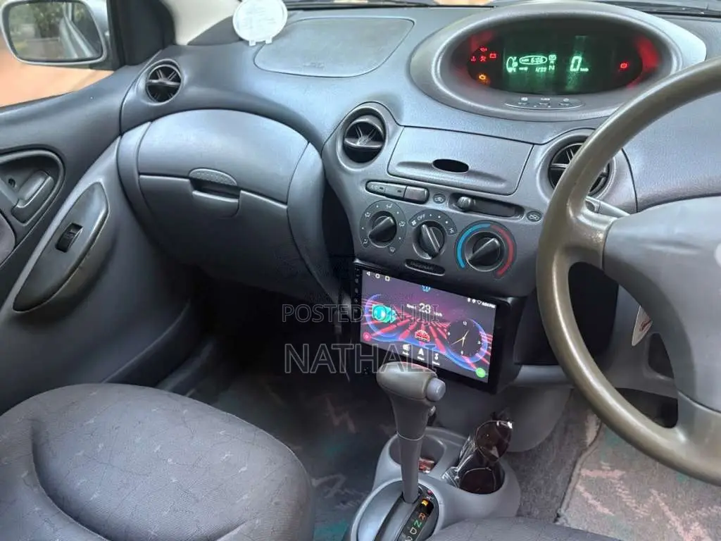 Toyota Vitz 1999 Car (Used)