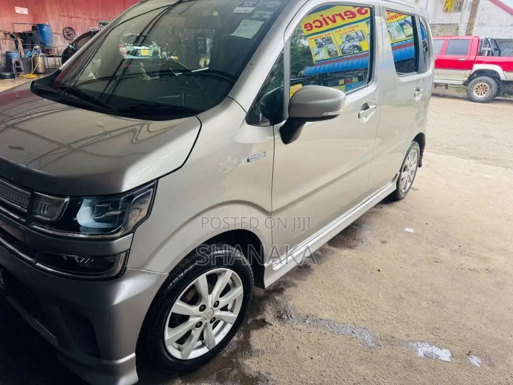 Suzuki Wagon R FZ 2017 Car (Used)