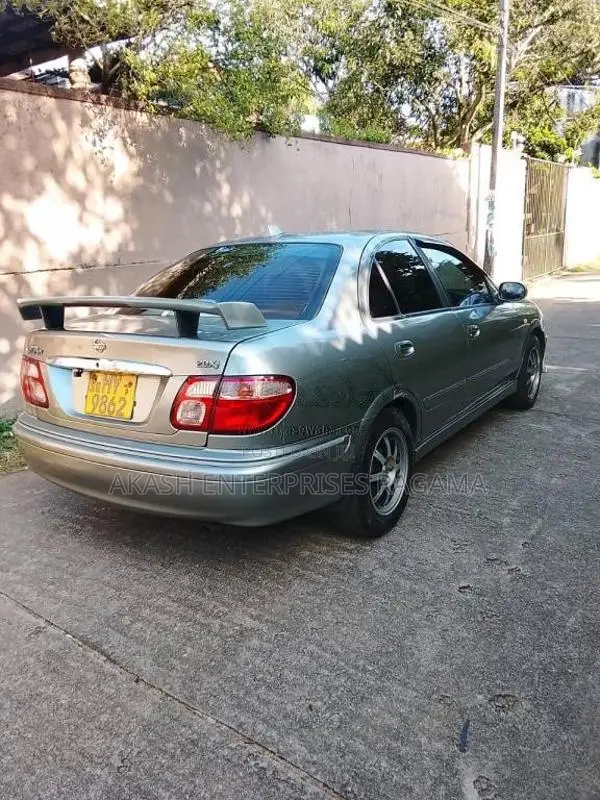 Nissan N16 Sylphy 2000 Car (Used)
