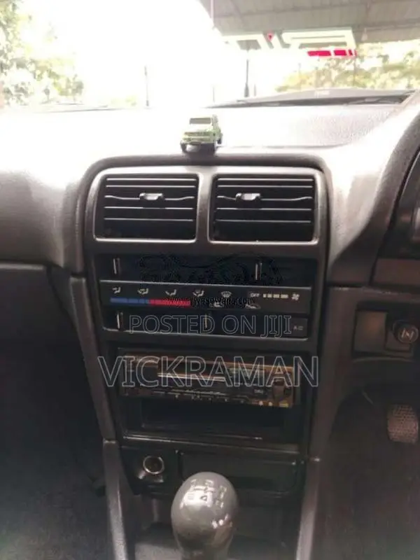 Suzuki Esteem 2000 Car (Used)