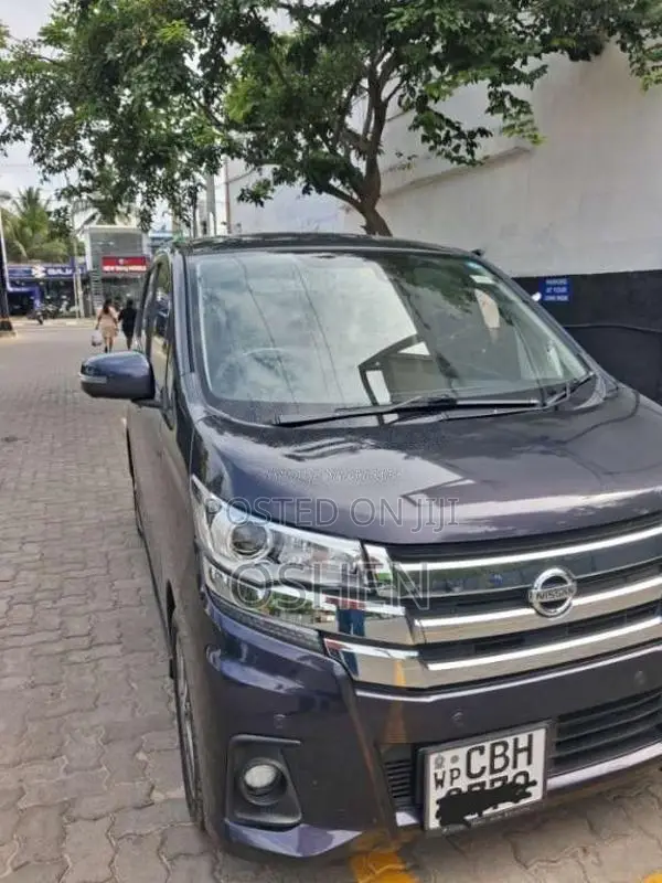 Nissan Dayz Highway Star 2019 Car (Used)