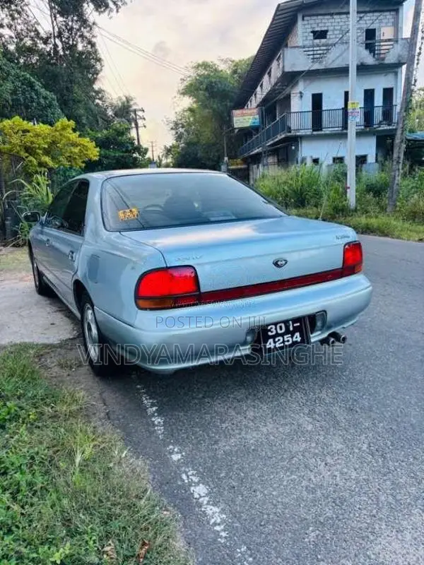 Nissan Bluebird SU13 Limited 1996 Car (Used)