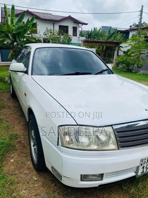 Nissan Cedric 2000 Car (Used)