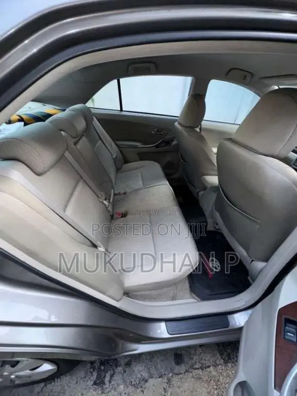 Toyota Premio 2011 Car (Used)