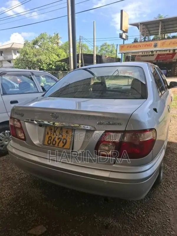 Nissan N16 2000 Car (Used)