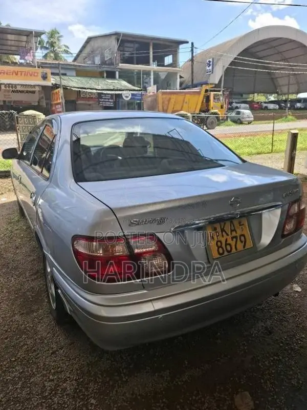 Nissan N16 2000 Car (Used)