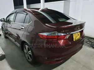 Honda Grace 2015 Car (Used)