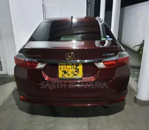 Honda Grace 2015 Car (Used)